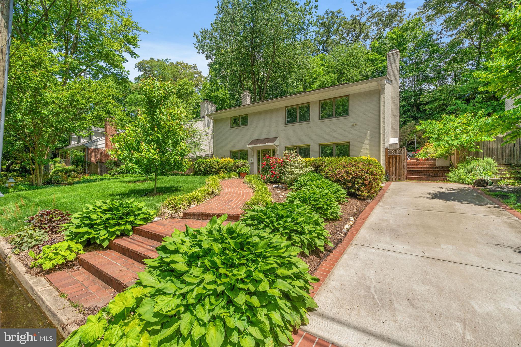 815 E Timber Branch Pkwy