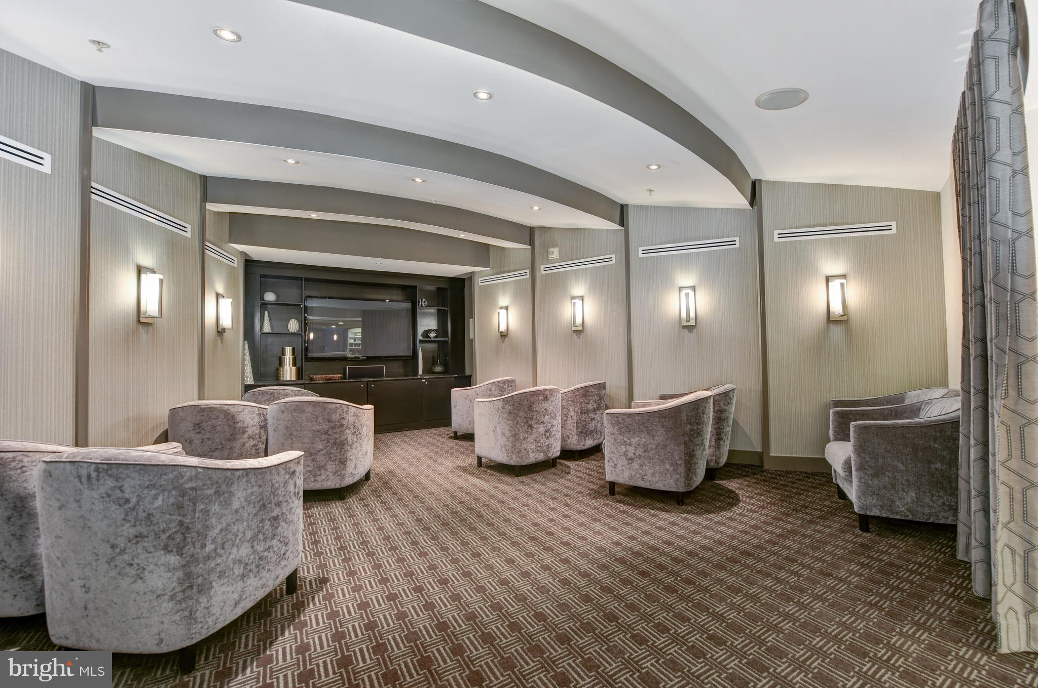 525 FAYETTE ST N #315