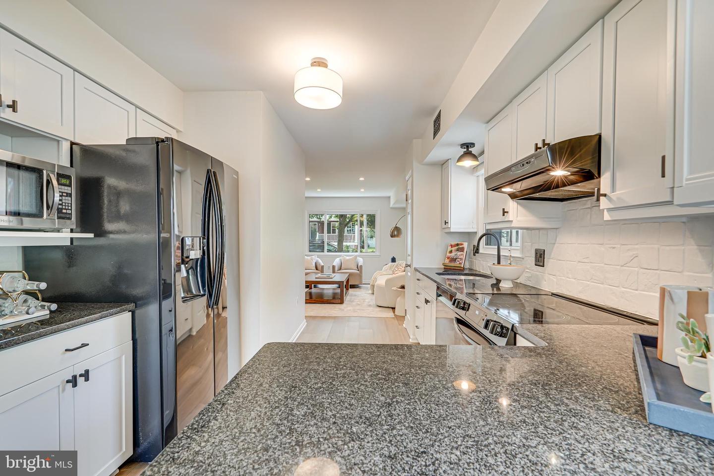100 E Howell Ave #B