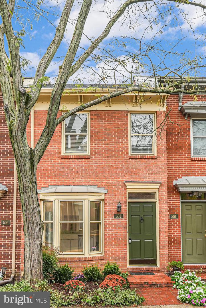 503 Colecroft Ct
