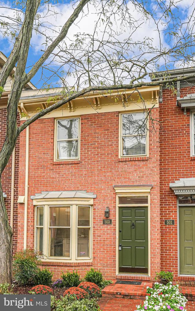 503 Colecroft Ct