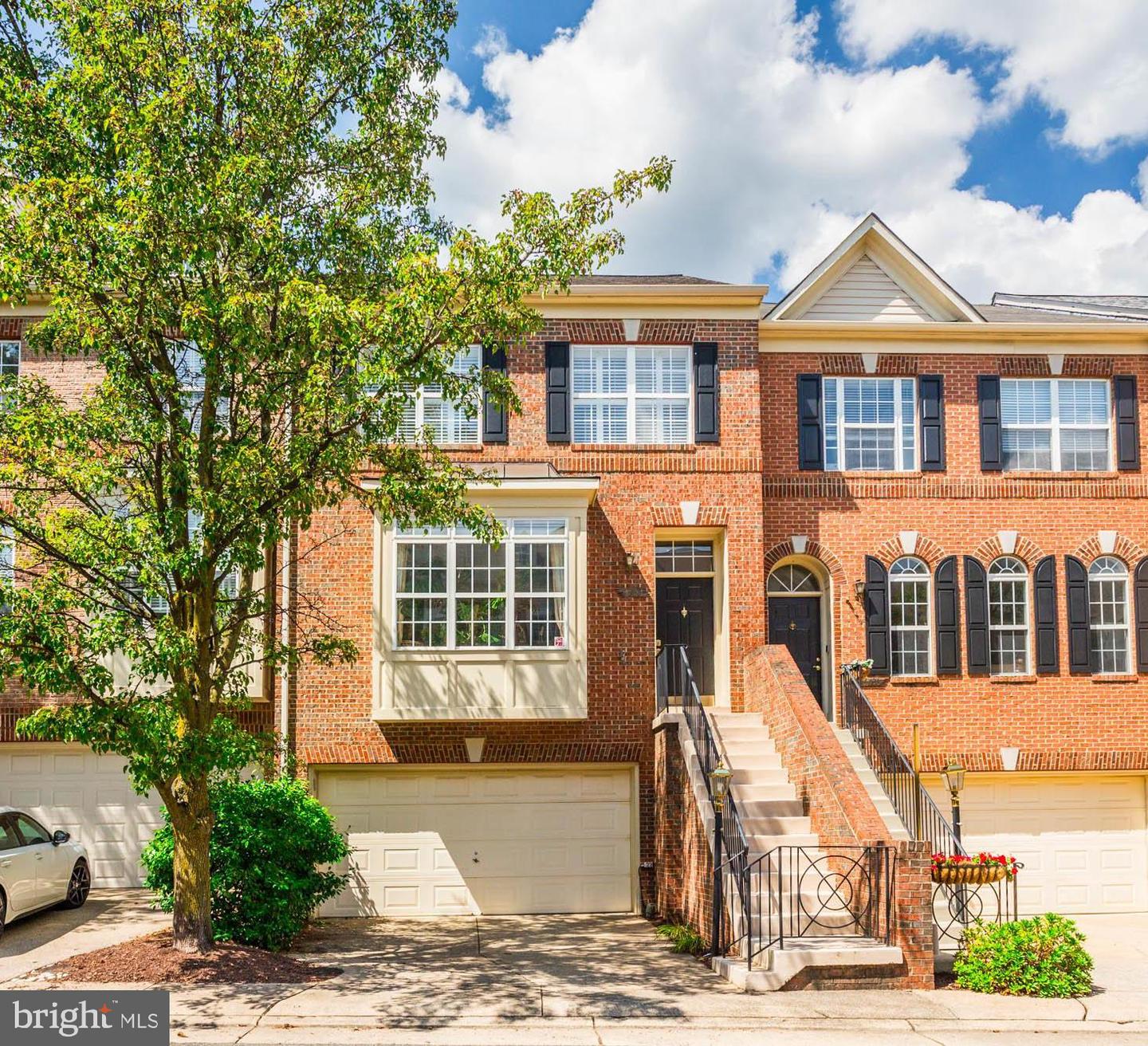 4634 Lambert Dr