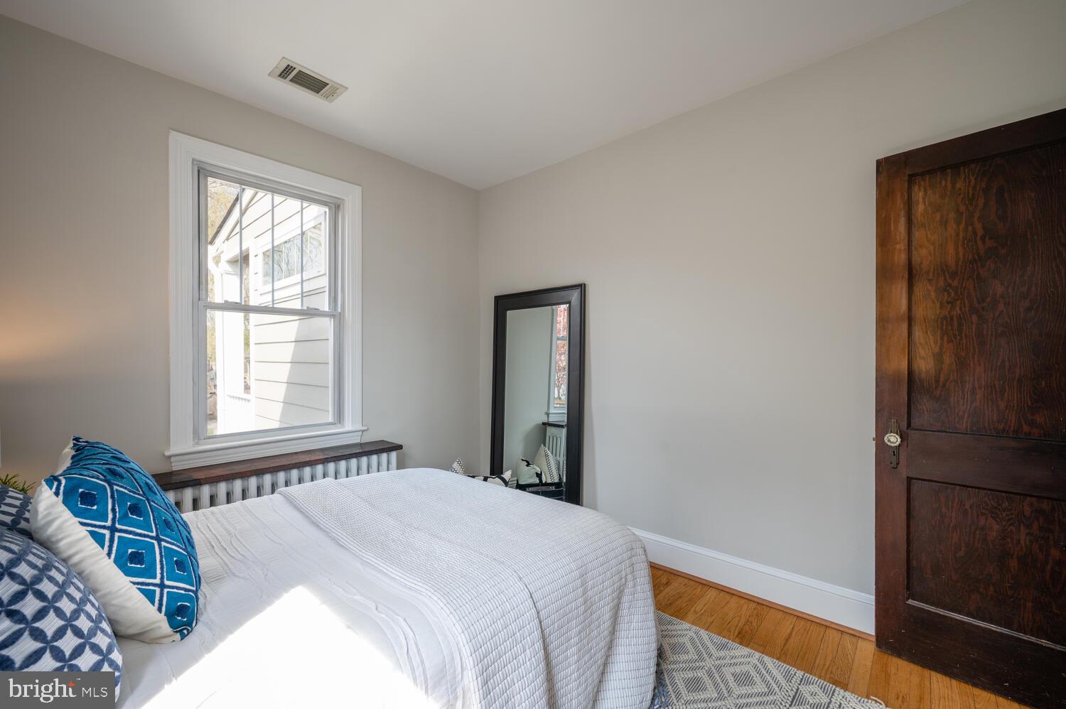 106 E MONROE AVE
