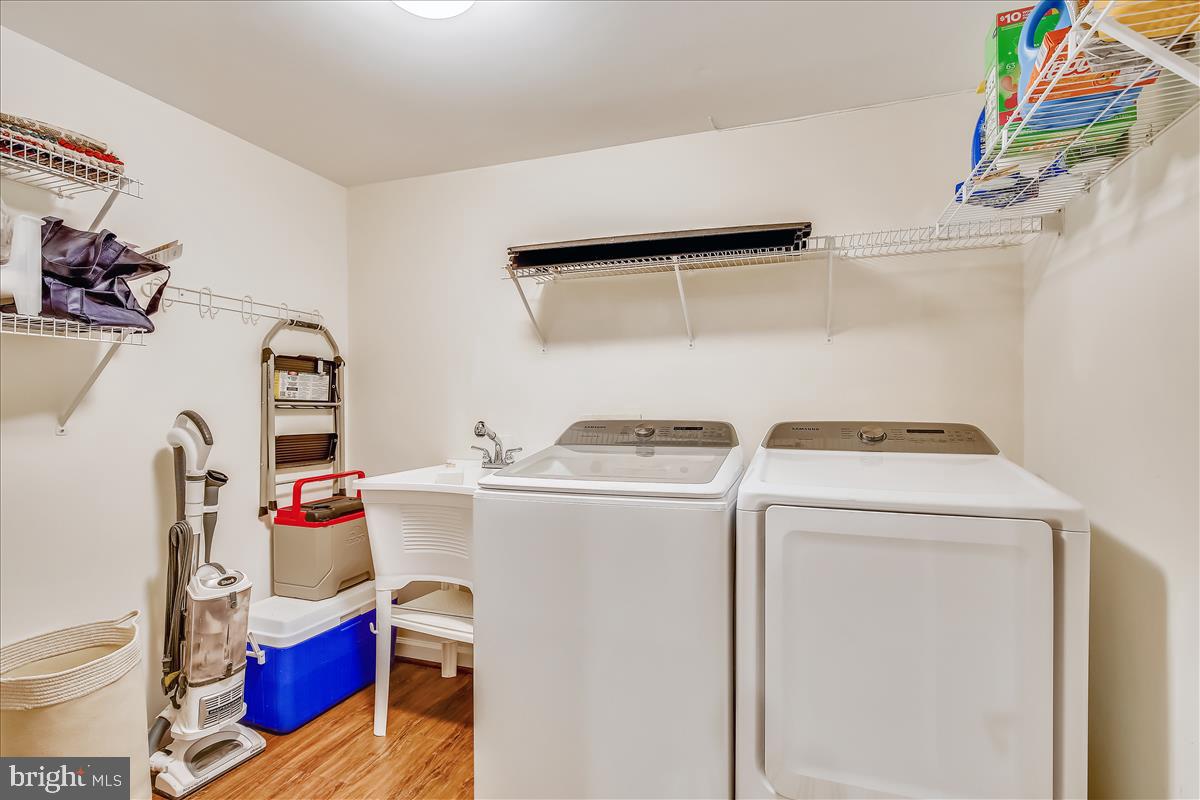 4658 KINSEY LN