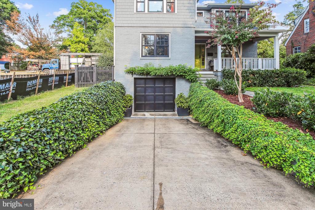 2433 Ridge Road Dr