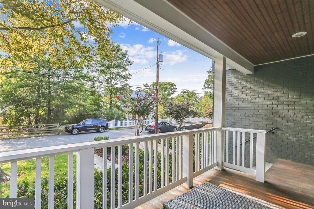 2433 Ridge Road Dr