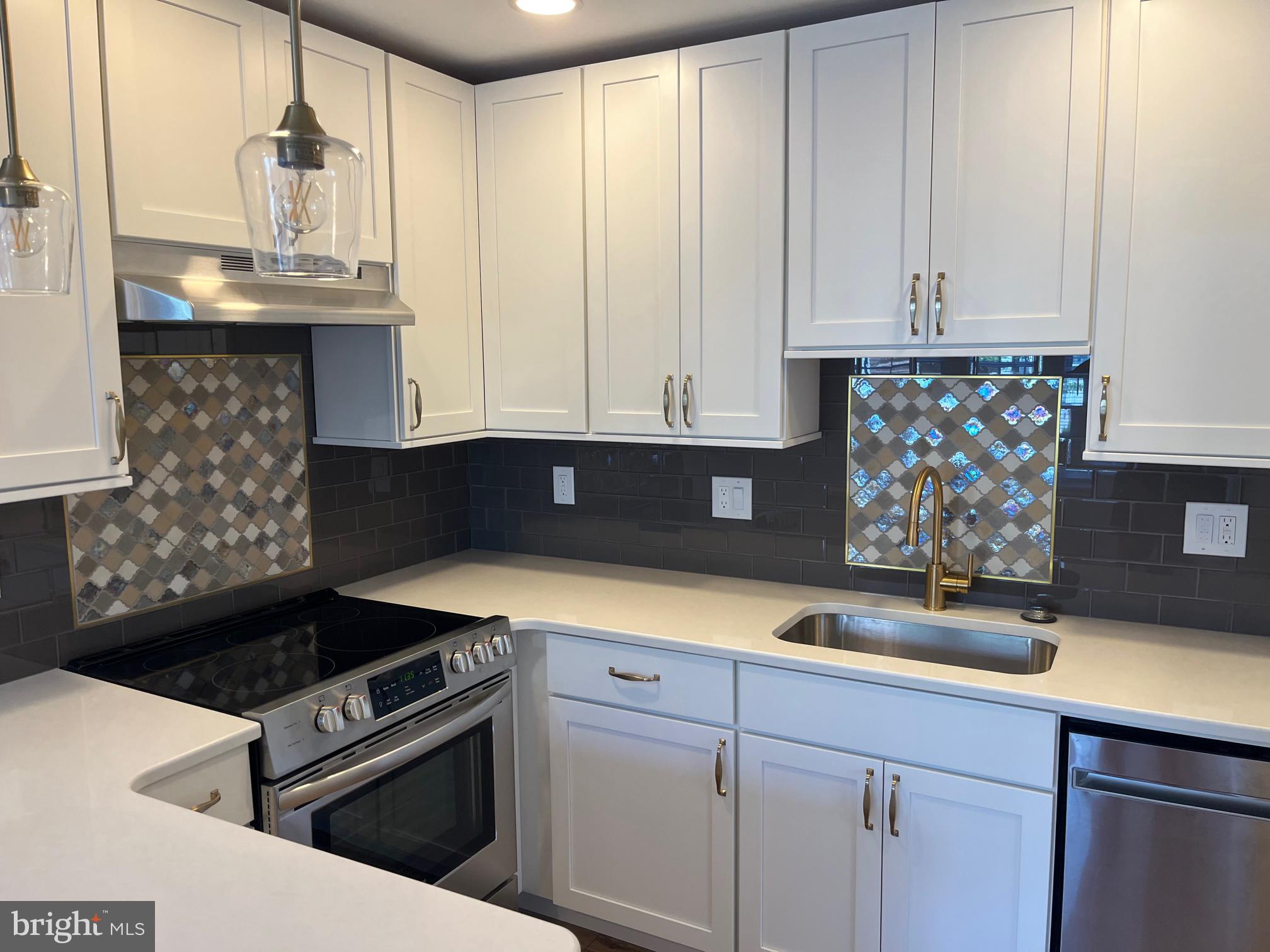 307-E DUNCAN AVE E #A