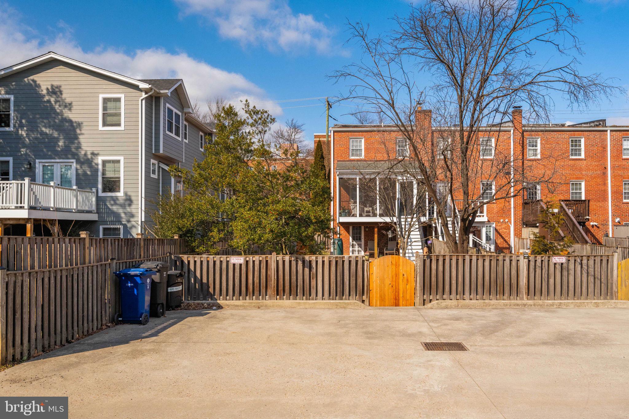 225 E Mason Ave