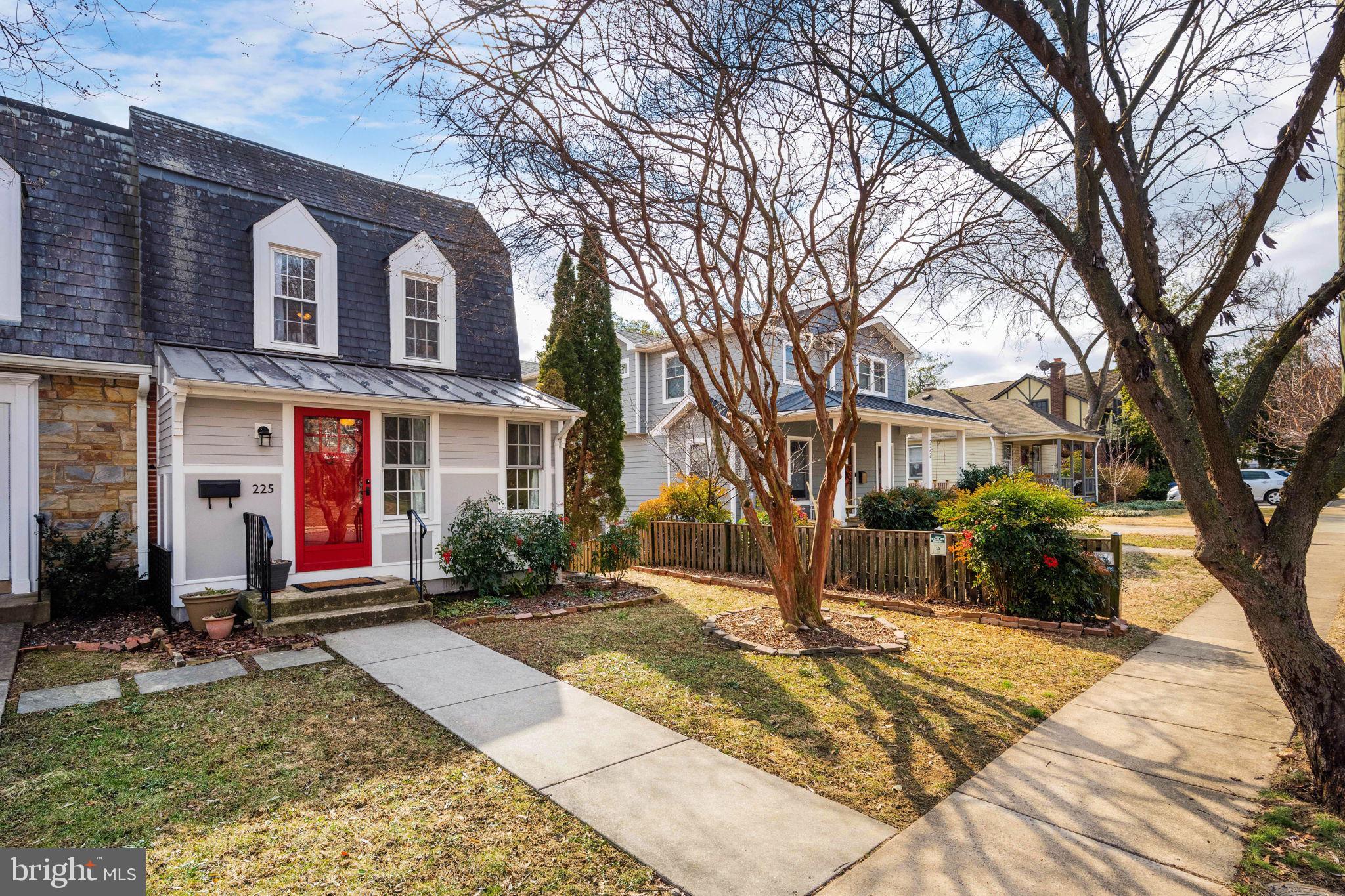 225 E Mason Ave