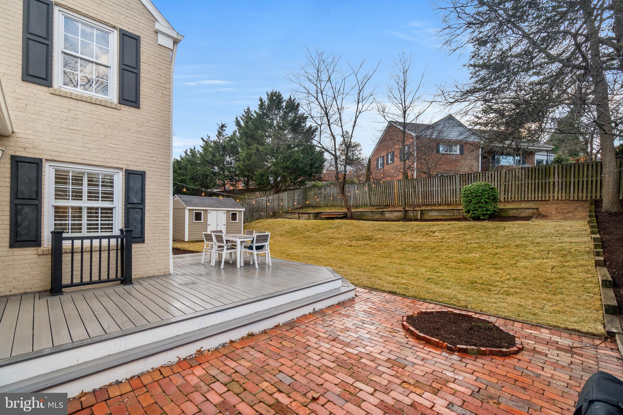 2506 Valley Dr