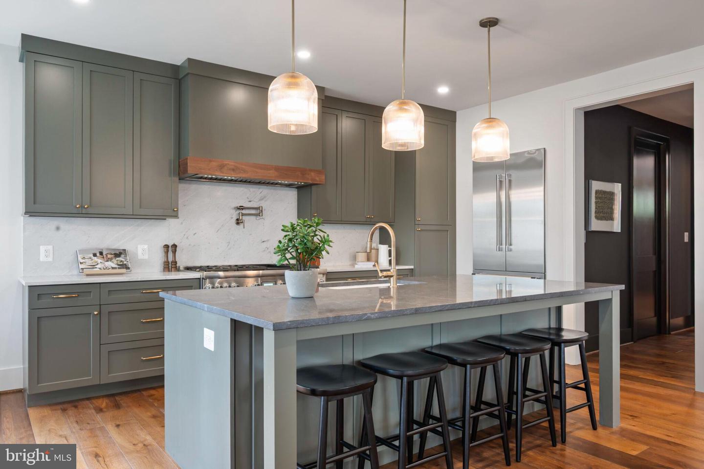 315 E Howell Ave