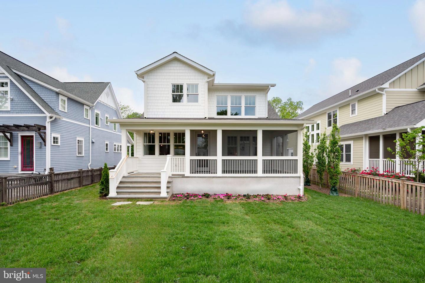 315 E Howell Ave