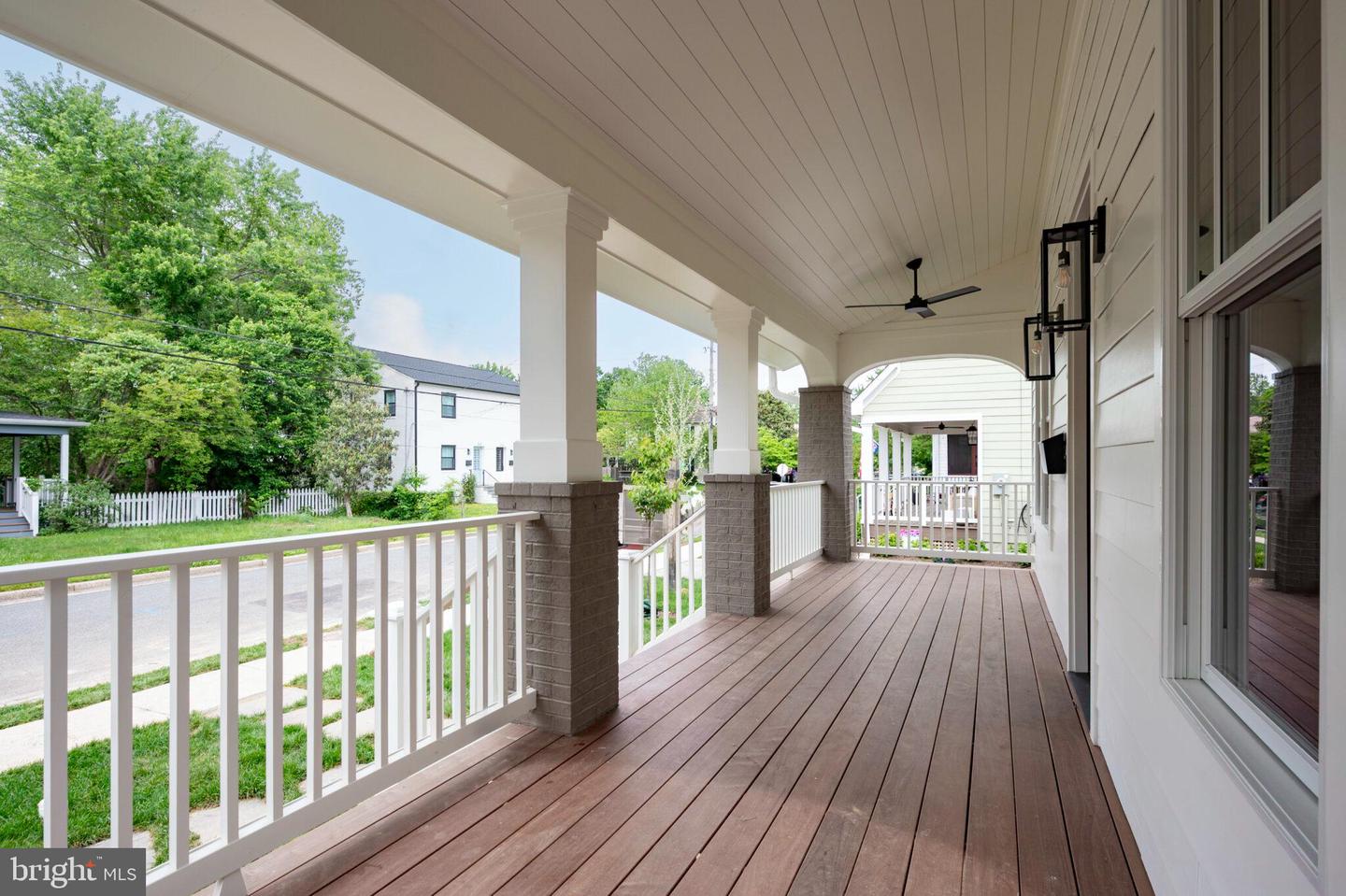 315 E Howell Ave