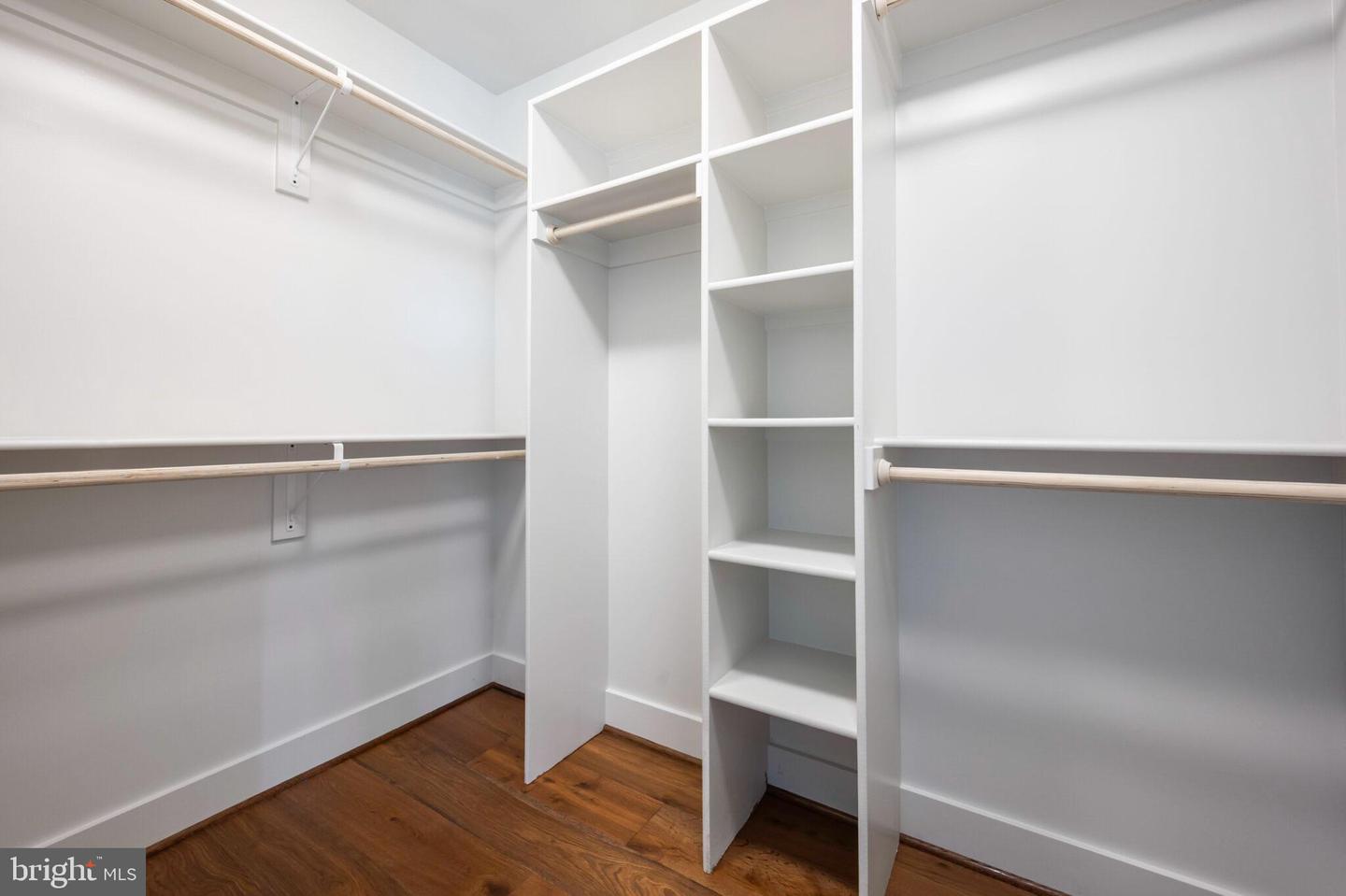 315 E Howell Ave