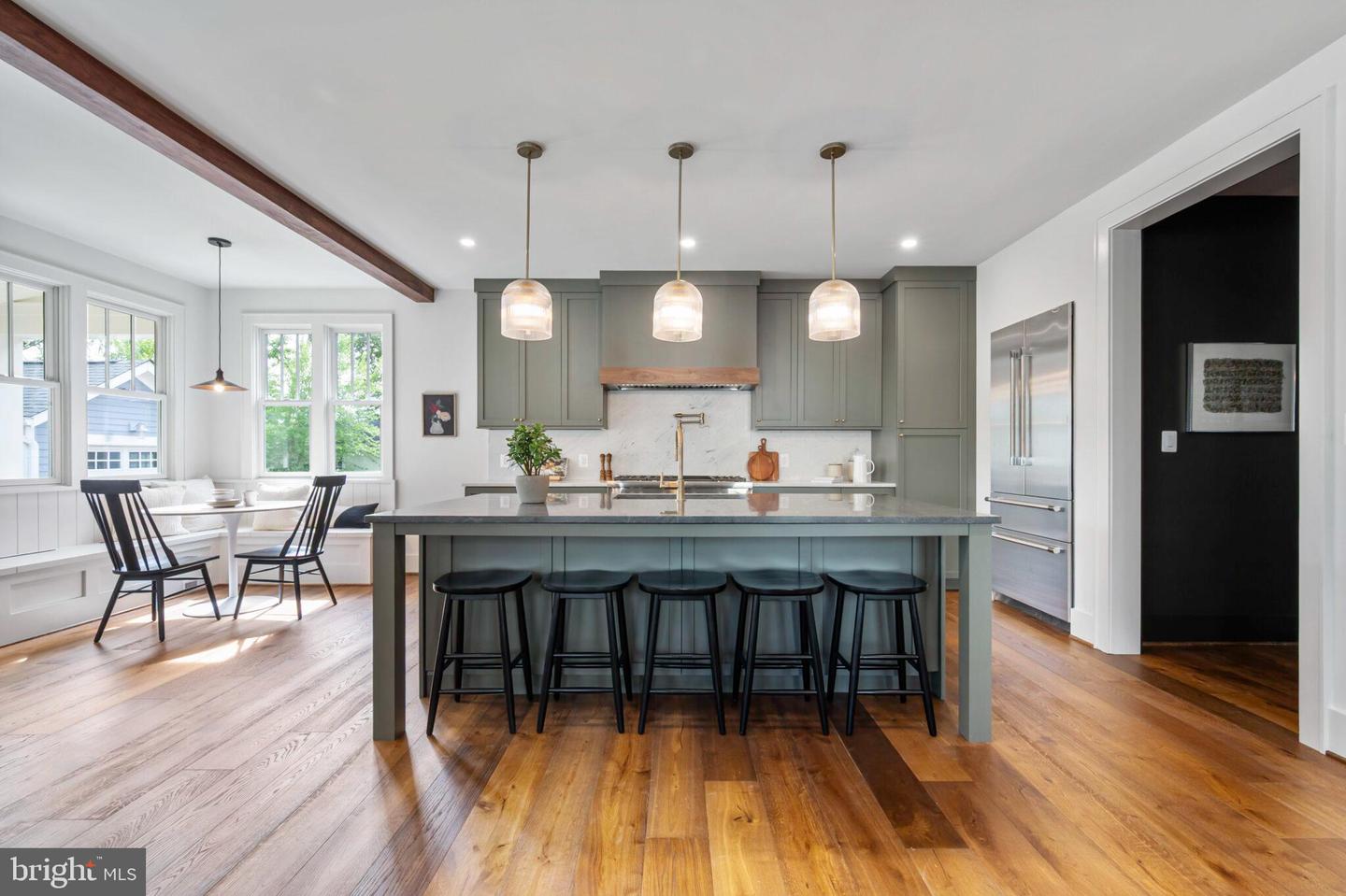 315 E Howell Ave