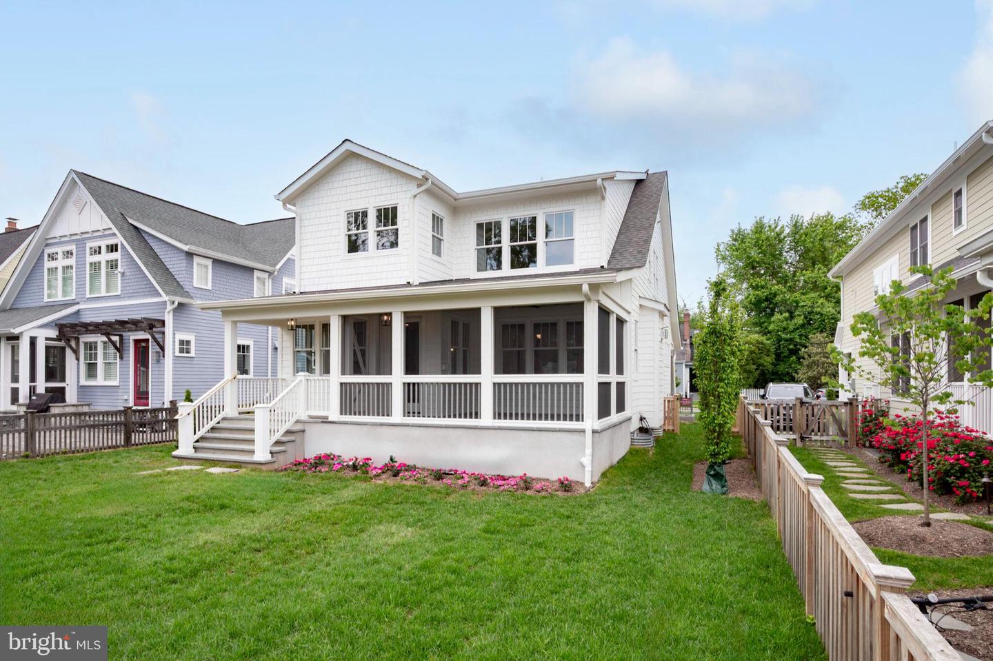 315 E Howell Ave