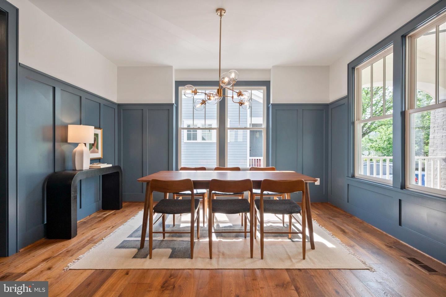 315 E Howell Ave