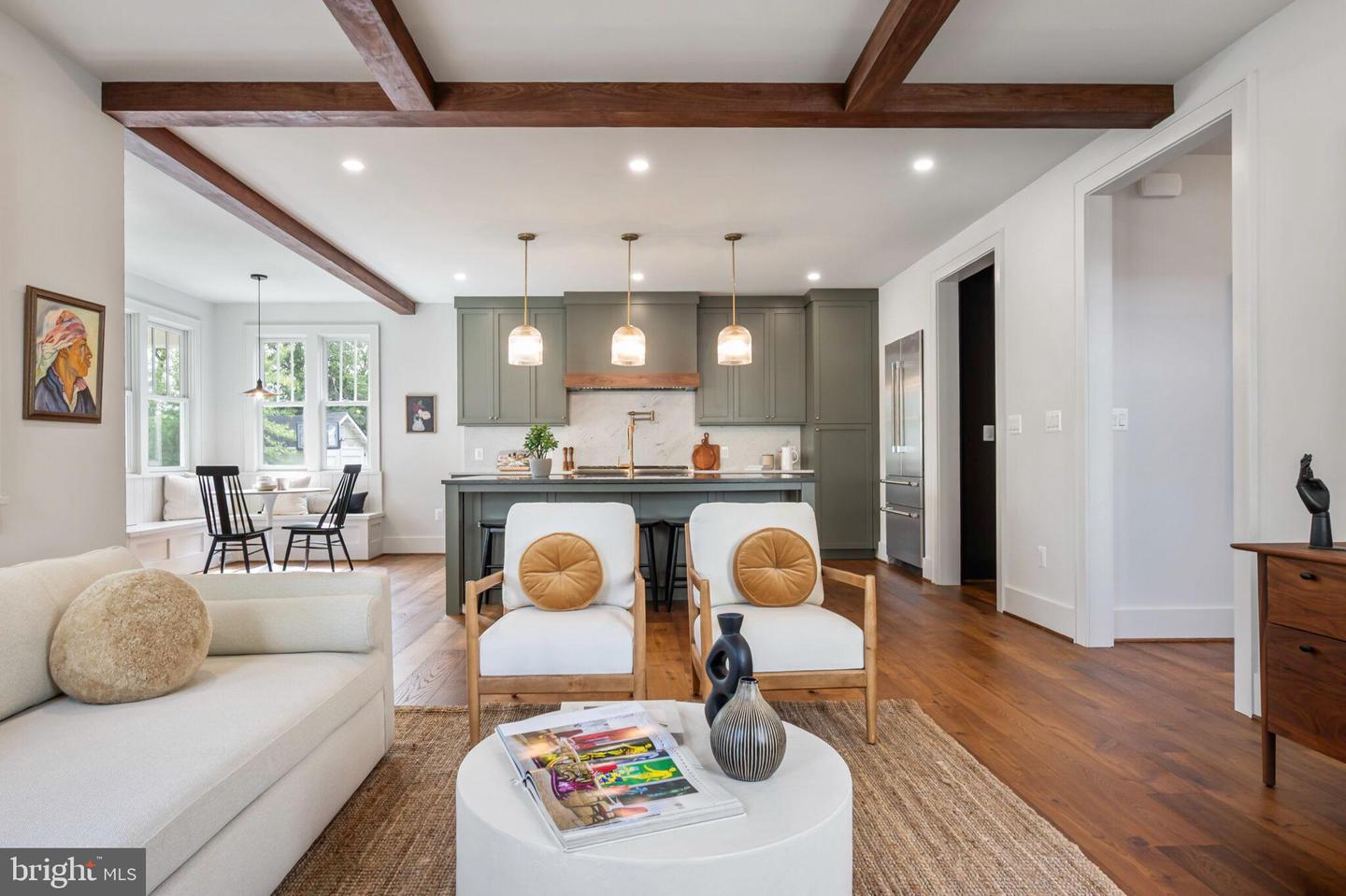 315 E Howell Ave