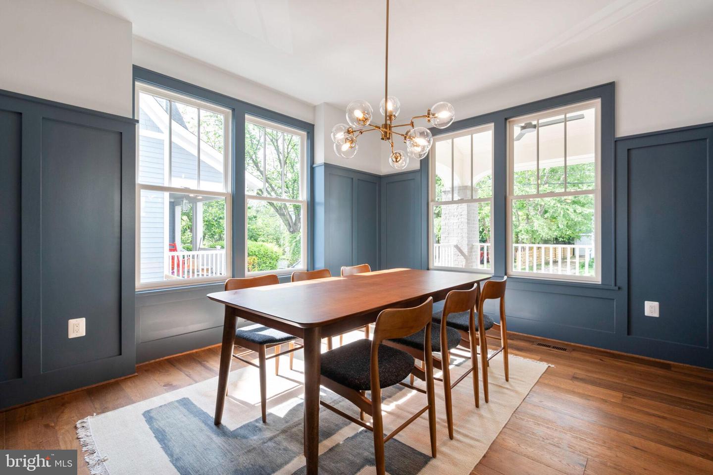 315 E Howell Ave