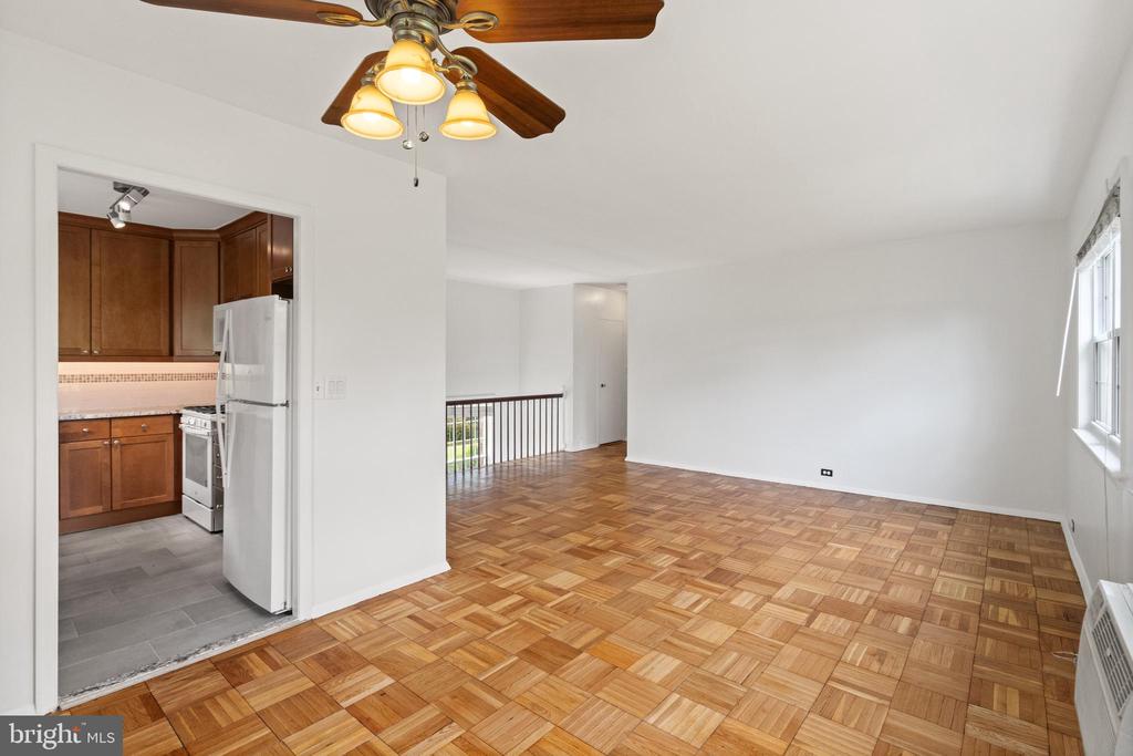 3282 MARTHA CUSTIS DR