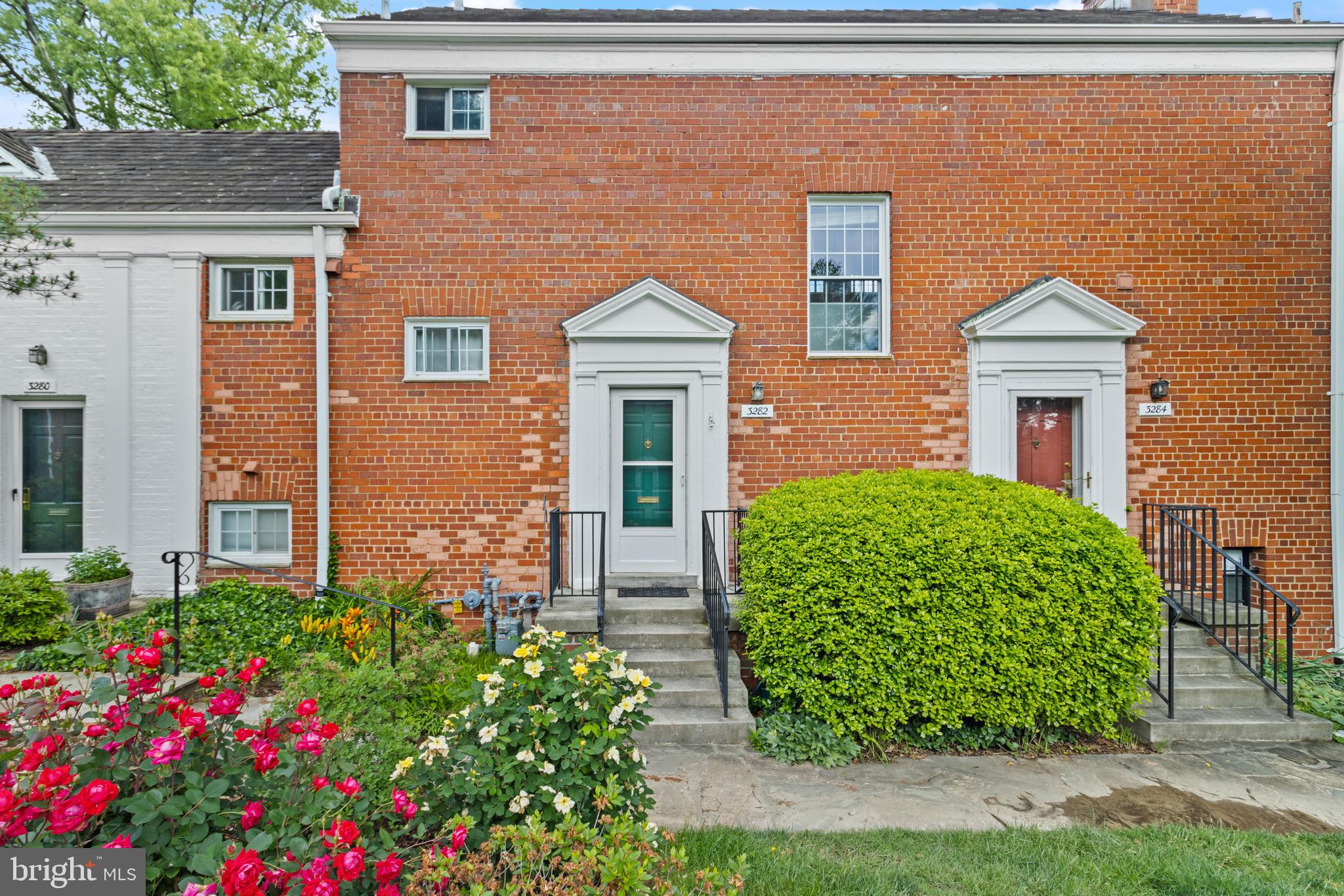 3282 MARTHA CUSTIS DR