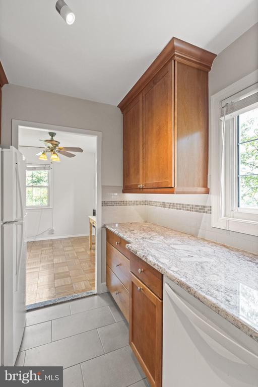 3282 MARTHA CUSTIS DR