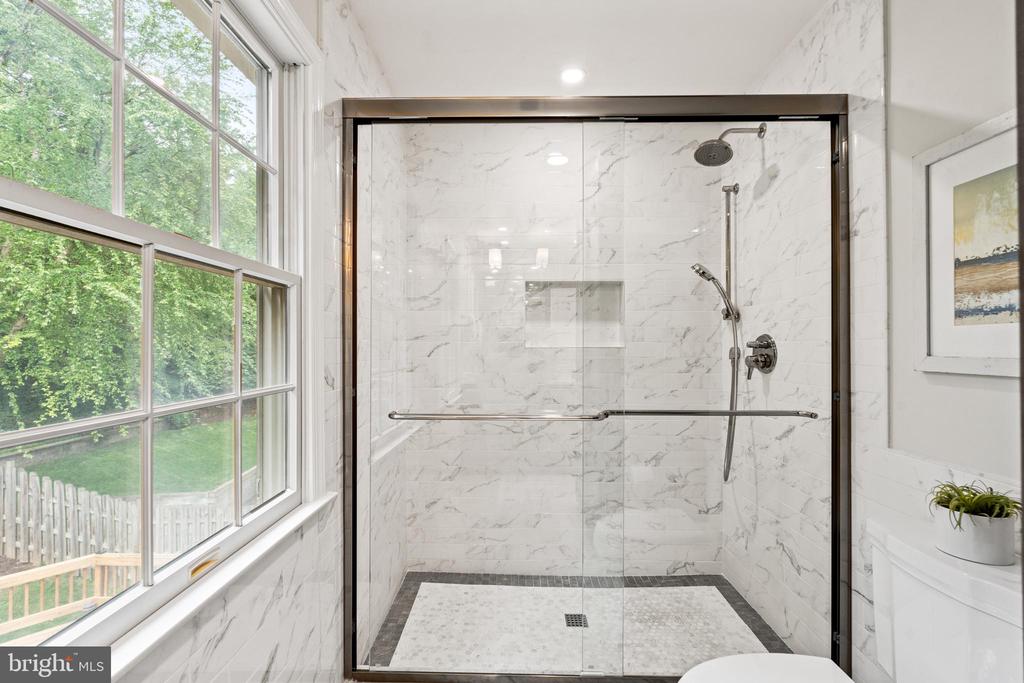 708 W Timber Branch Pkwy
