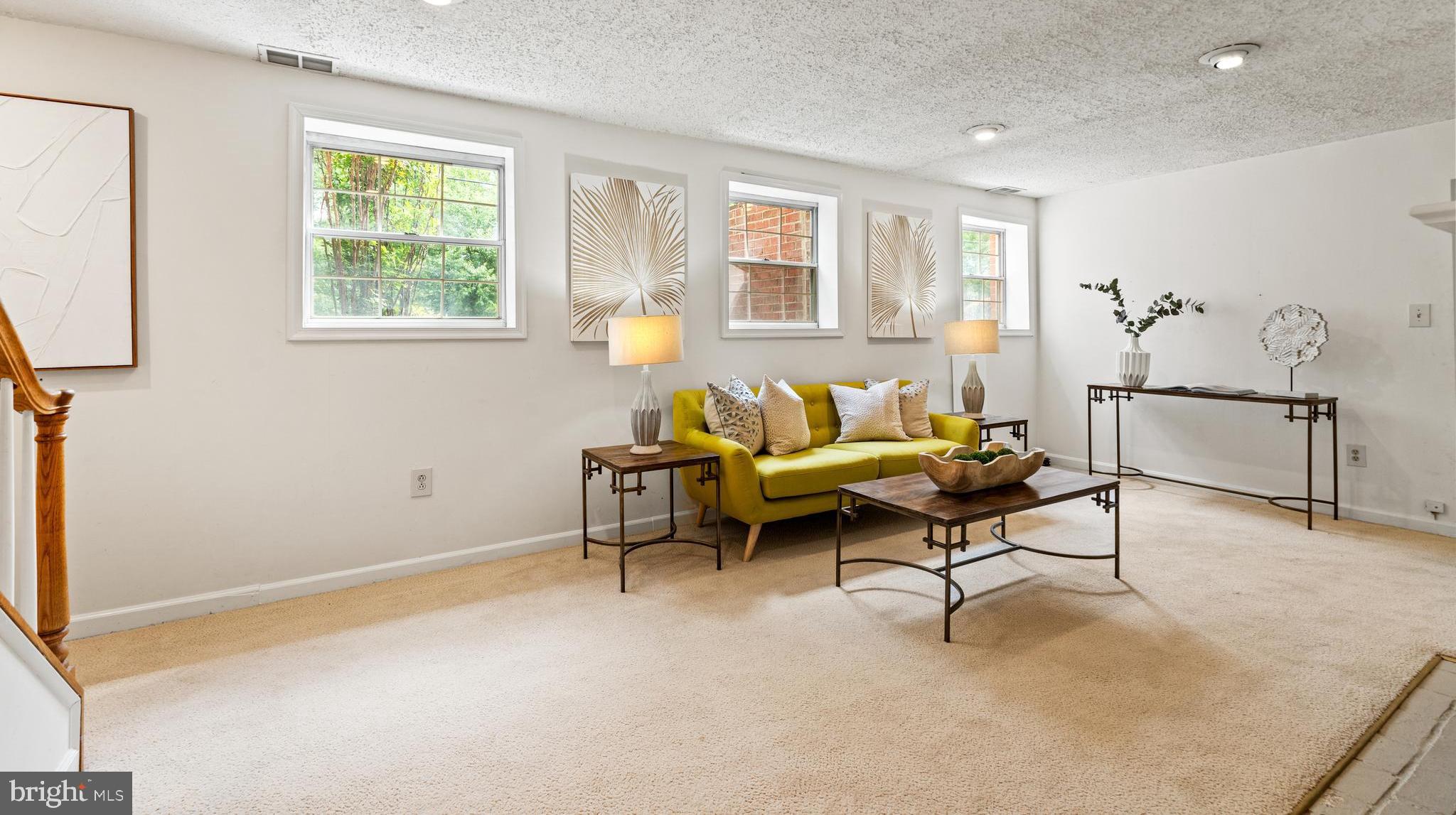 708 W Timber Branch Pkwy