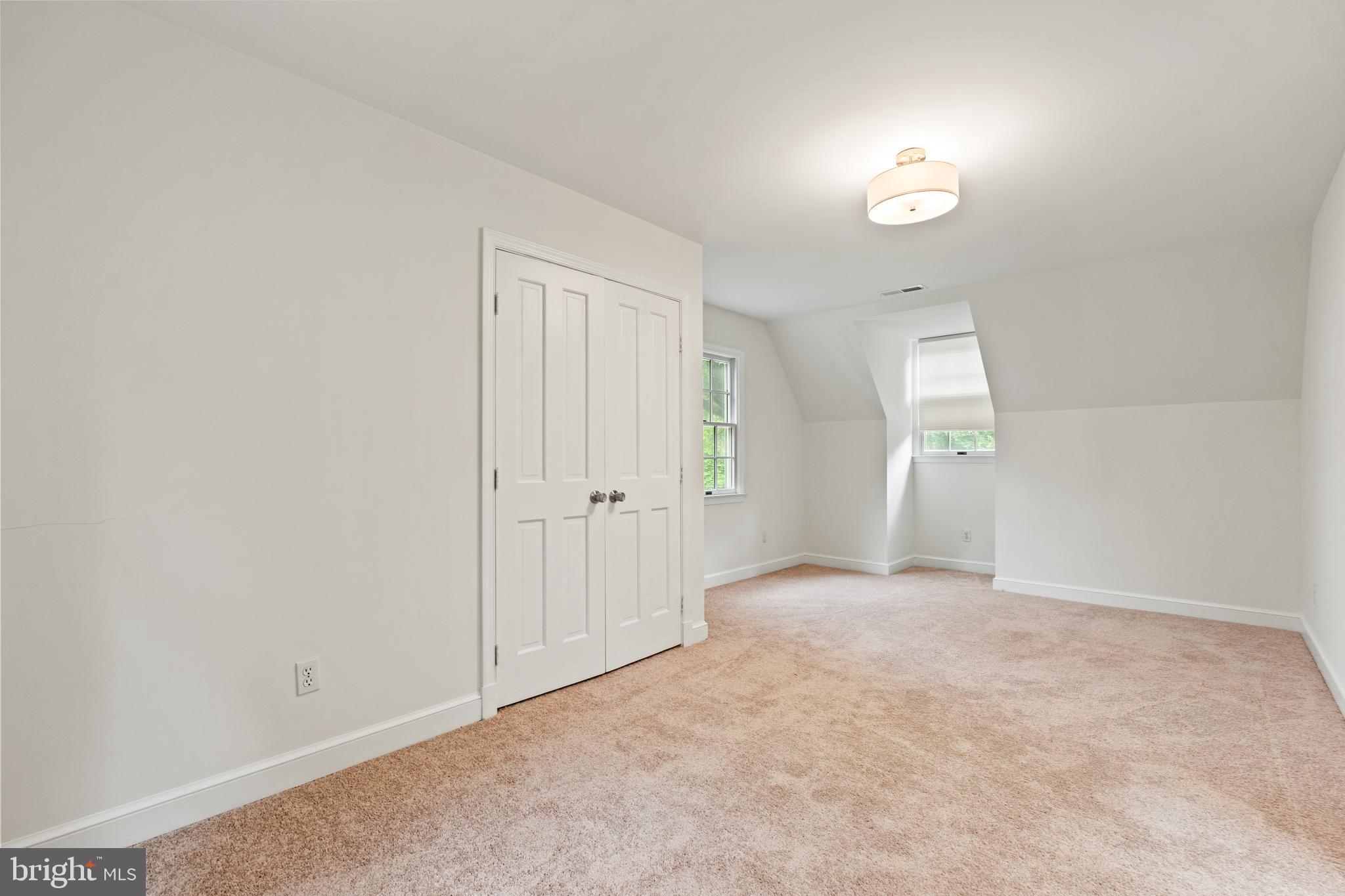 708 W Timber Branch Pkwy