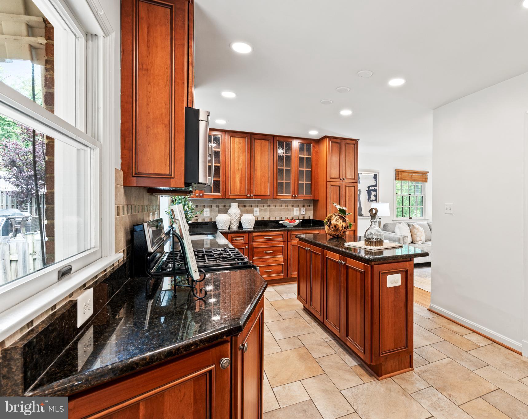 708 W Timber Branch Pkwy