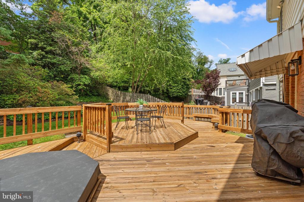708 W Timber Branch Pkwy