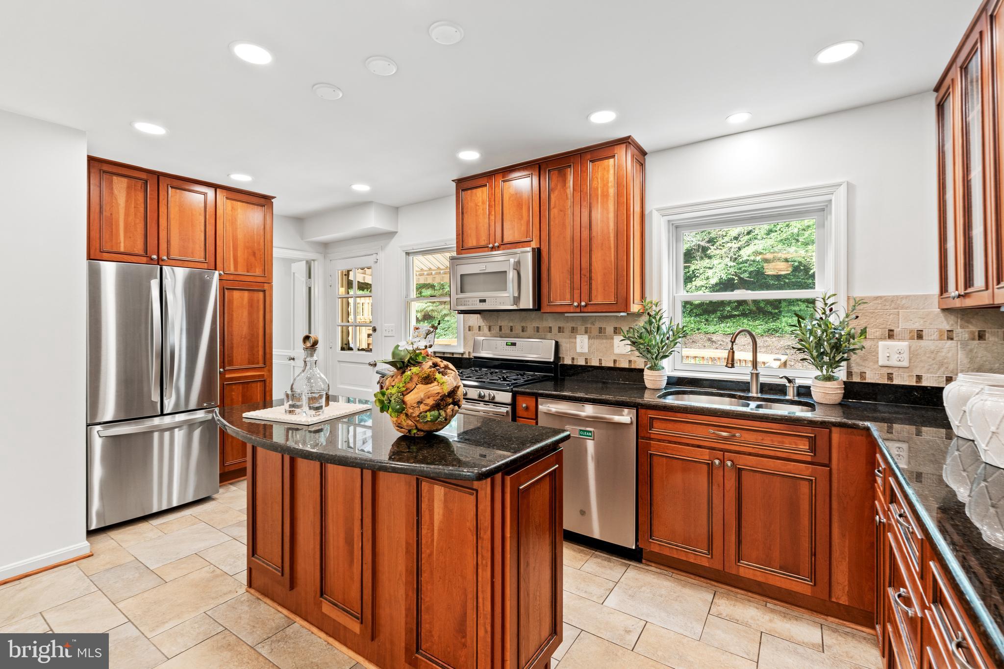 708 W Timber Branch Pkwy