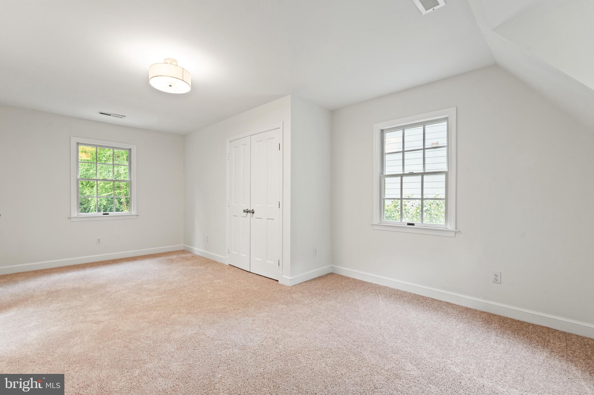 708 W Timber Branch Pkwy