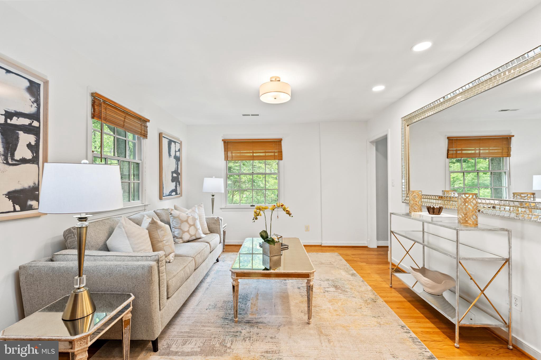 708 W Timber Branch Pkwy