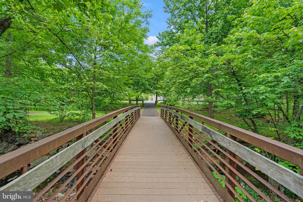 708 W Timber Branch Pkwy