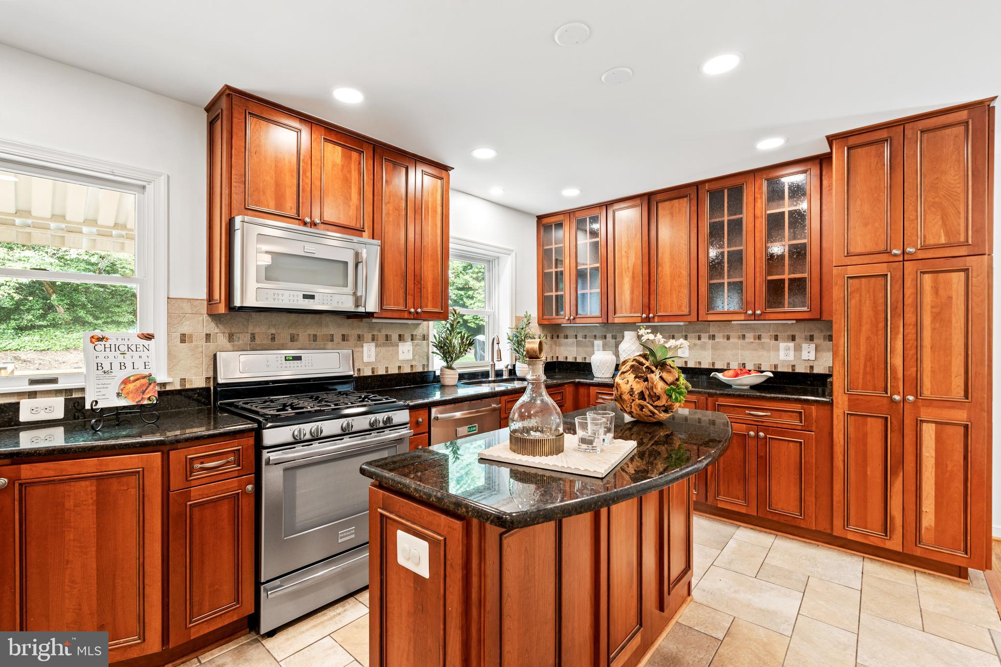 708 W Timber Branch Pkwy