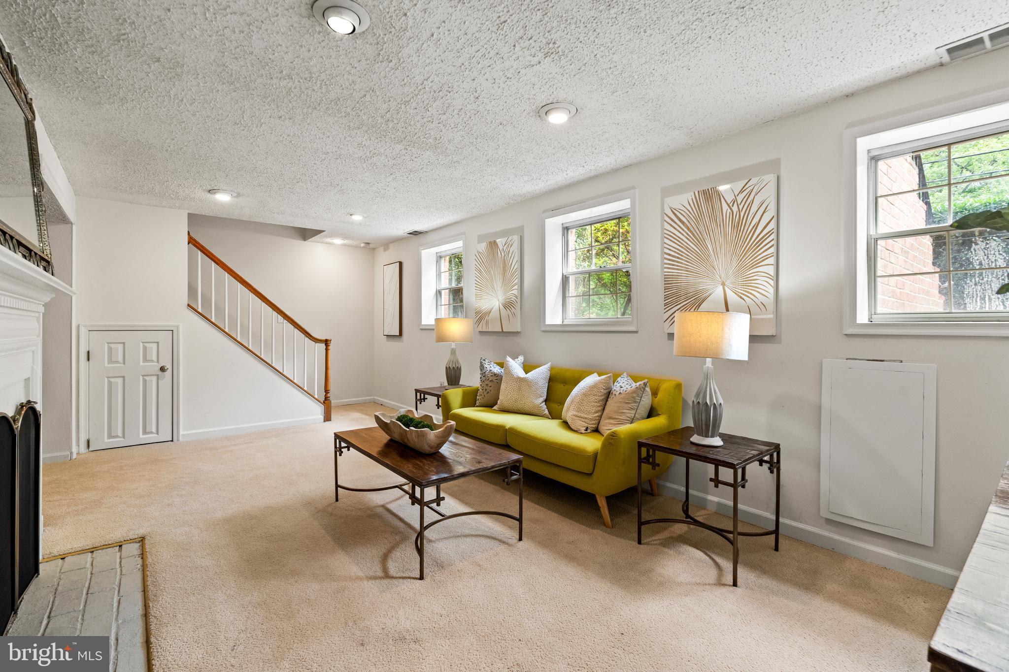 708 W Timber Branch Pkwy