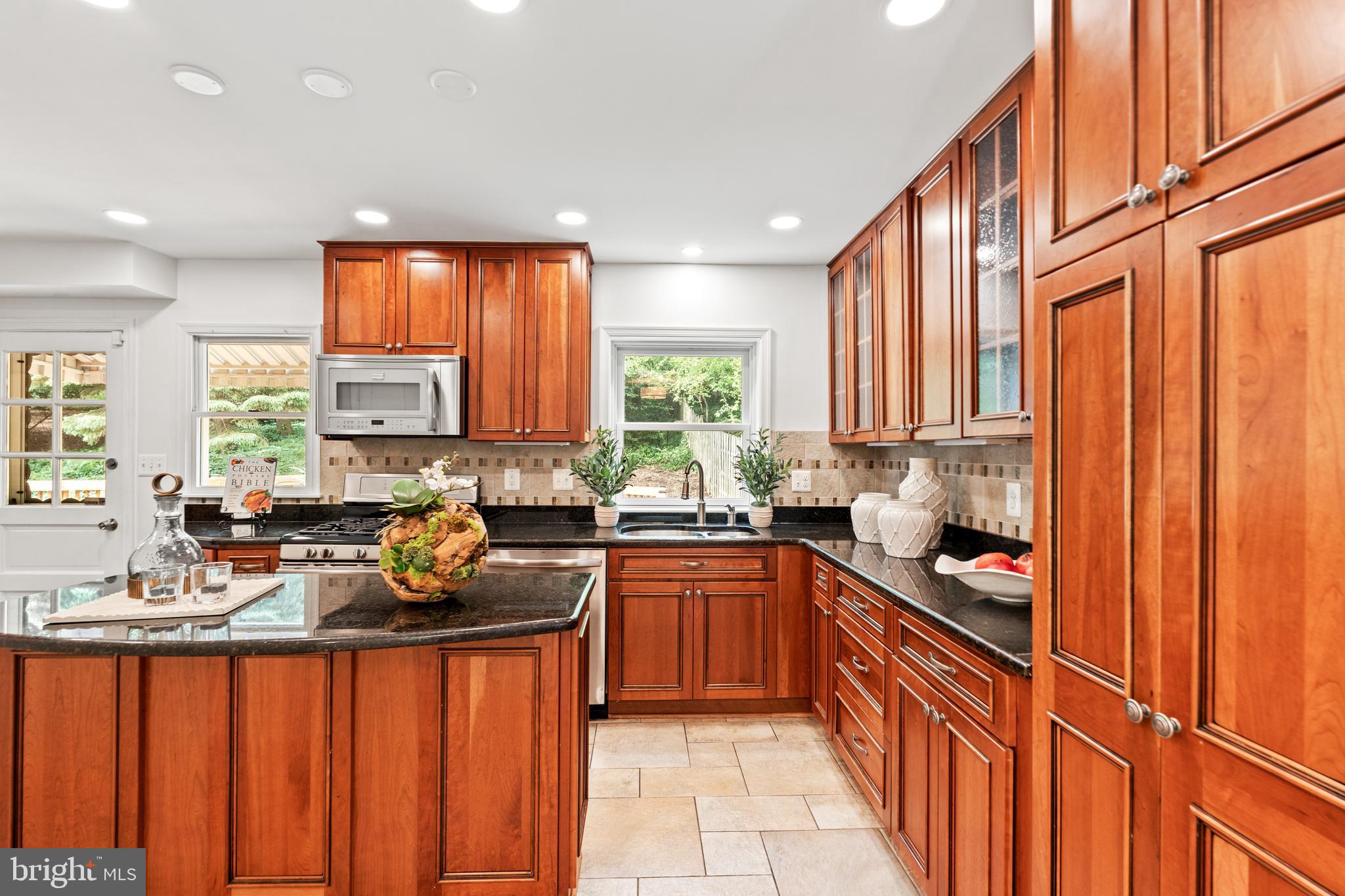 708 W Timber Branch Pkwy