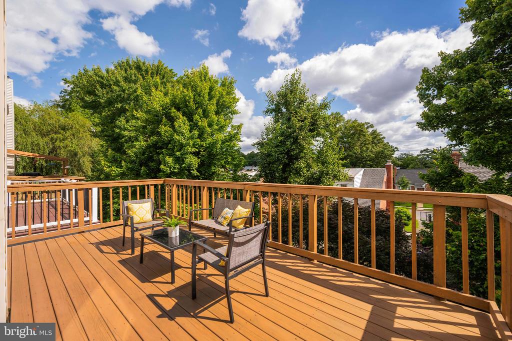 1709 Dogwood Dr
