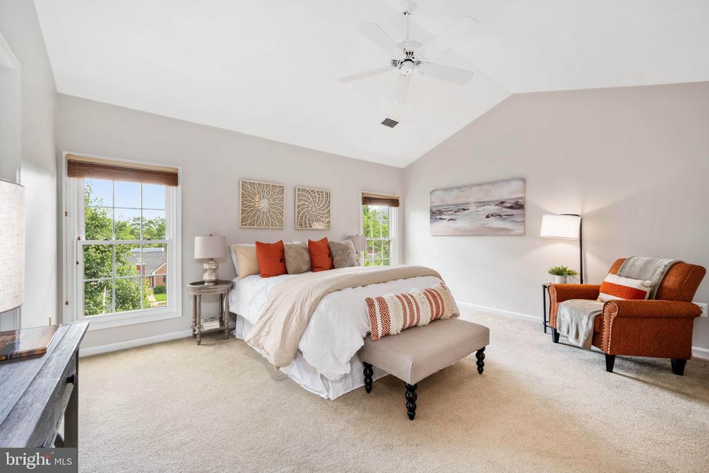 1709 Dogwood Dr