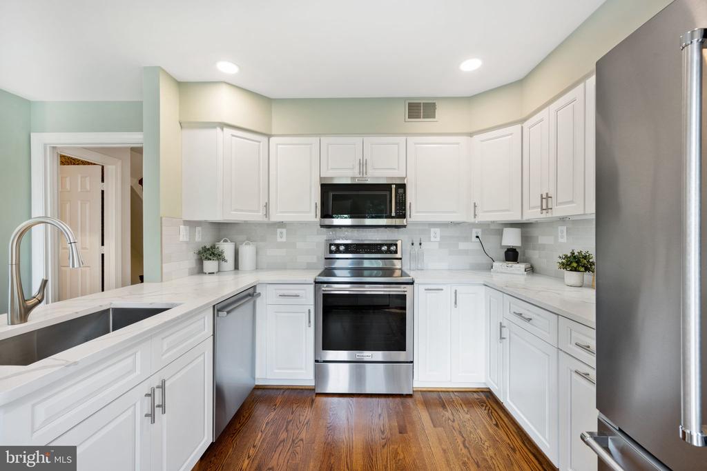 1709 Dogwood Dr
