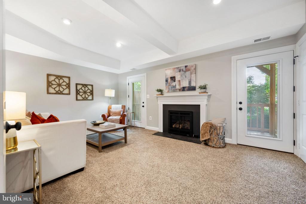 1709 Dogwood Dr