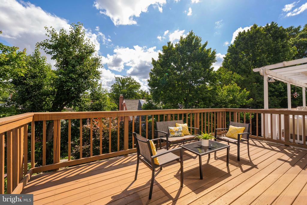 1709 Dogwood Dr