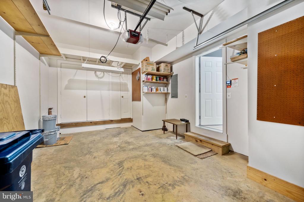 1709 Dogwood Dr