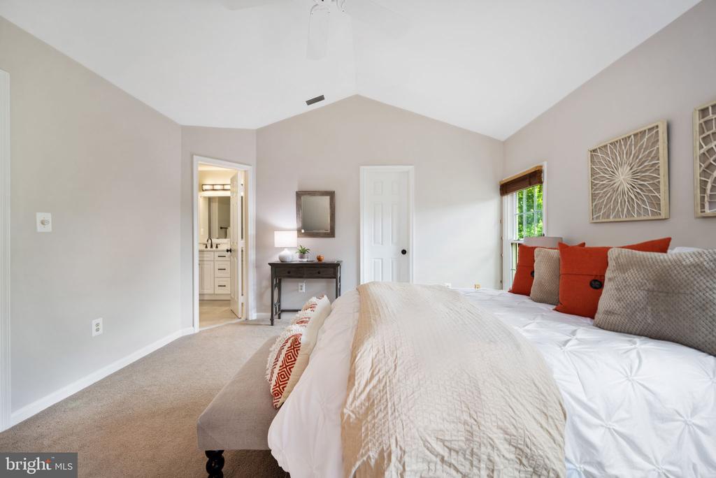 1709 Dogwood Dr