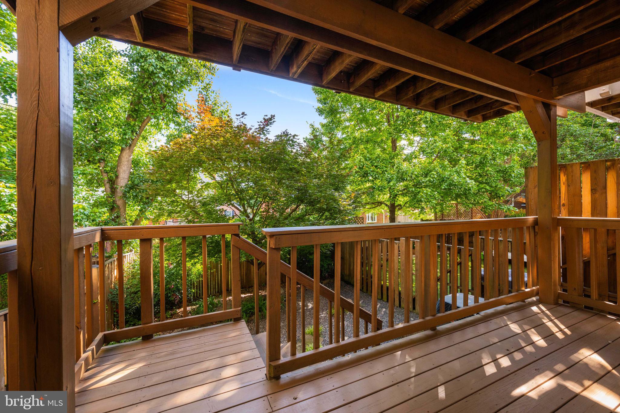1709 Dogwood Dr