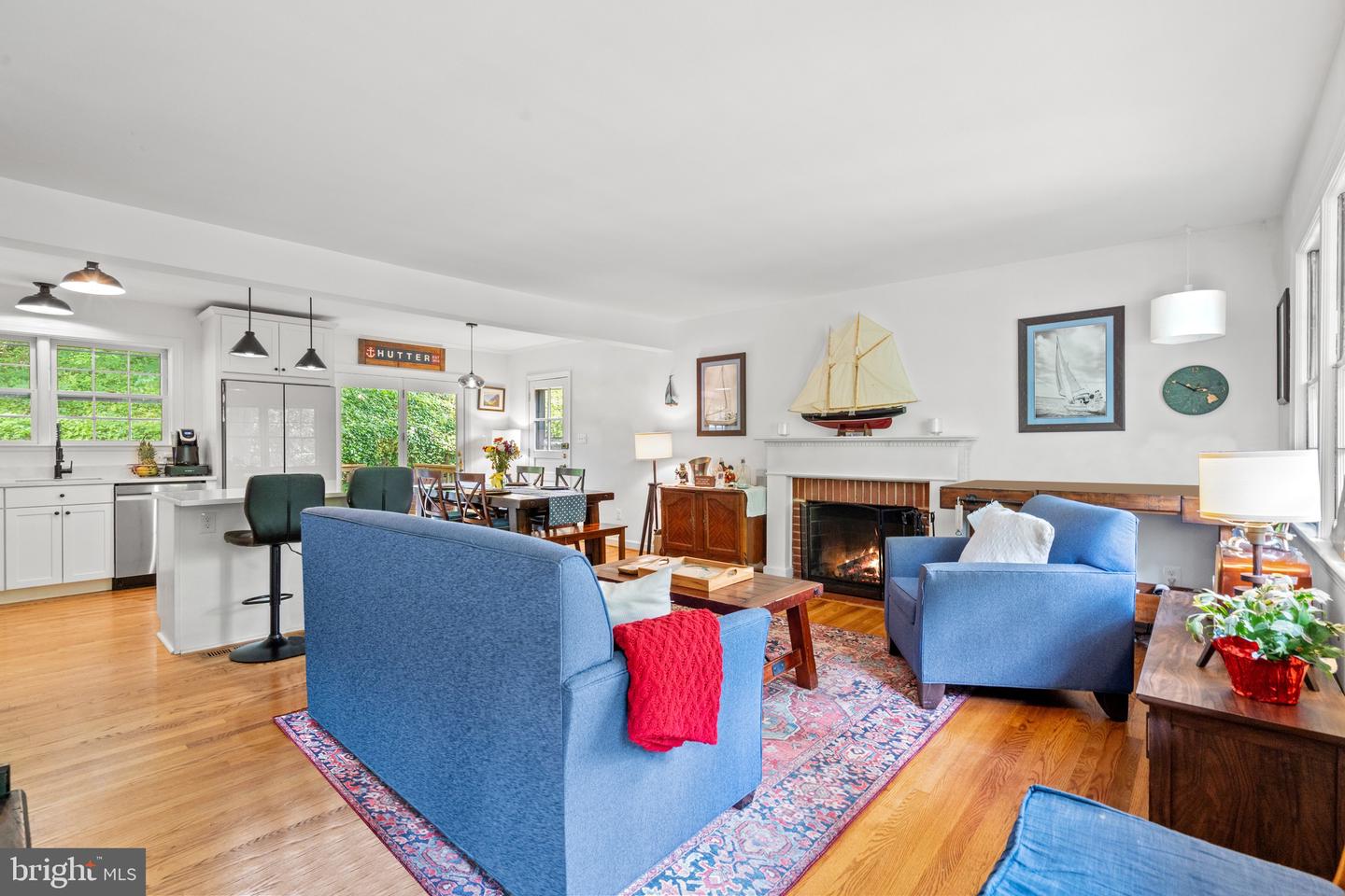809 E TIMBER BRANCH PKWY