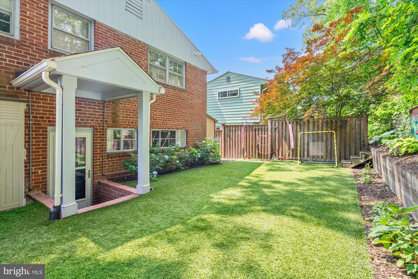 809 E TIMBER BRANCH PKWY