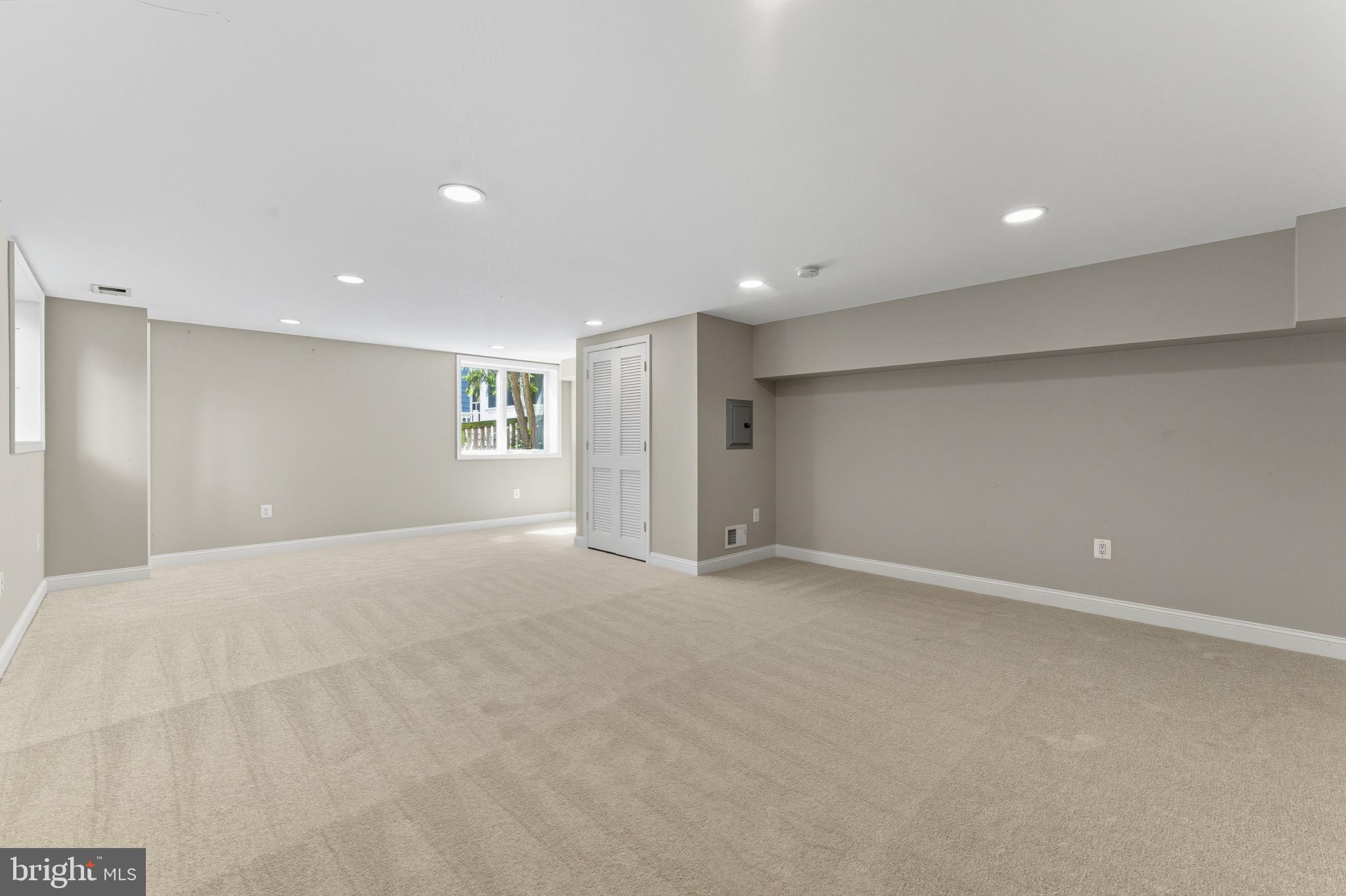 2913 RICHMOND LANE