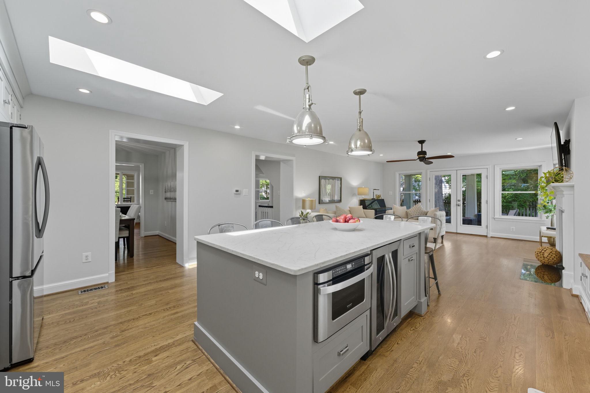 2913 RICHMOND LANE